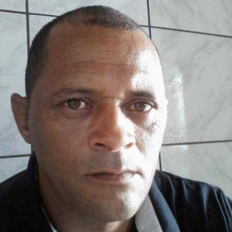 Emanuel  Santos's avatar image