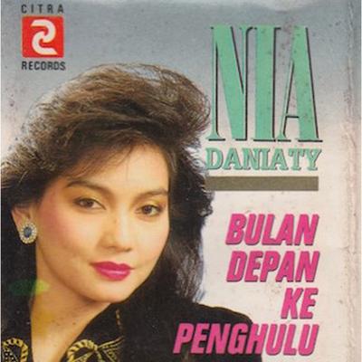 Tak Ingin Seperti Dia By Nia Daniaty's cover