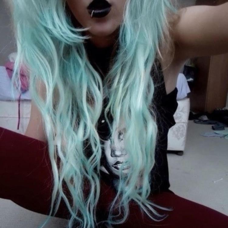 Gothlovee's avatar image