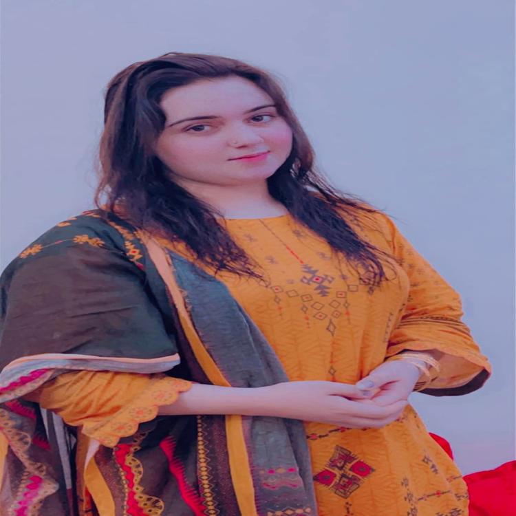 Sheena Gul Baran Ro Ro Warido's avatar image