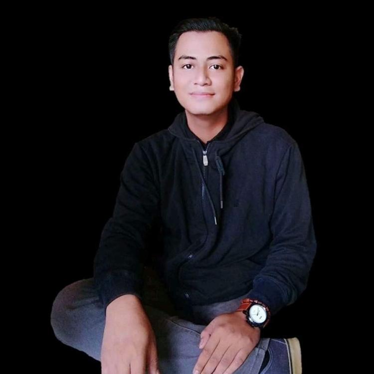 Fahmi munthaha's avatar image