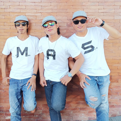 Trio Mas's cover