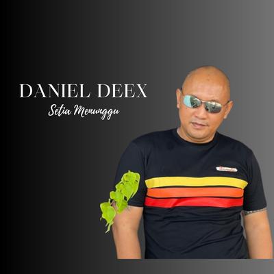 Daniel deEX's cover