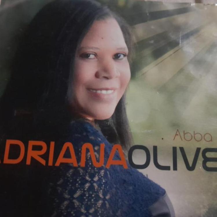 Cantora Adriana Oliver's avatar image