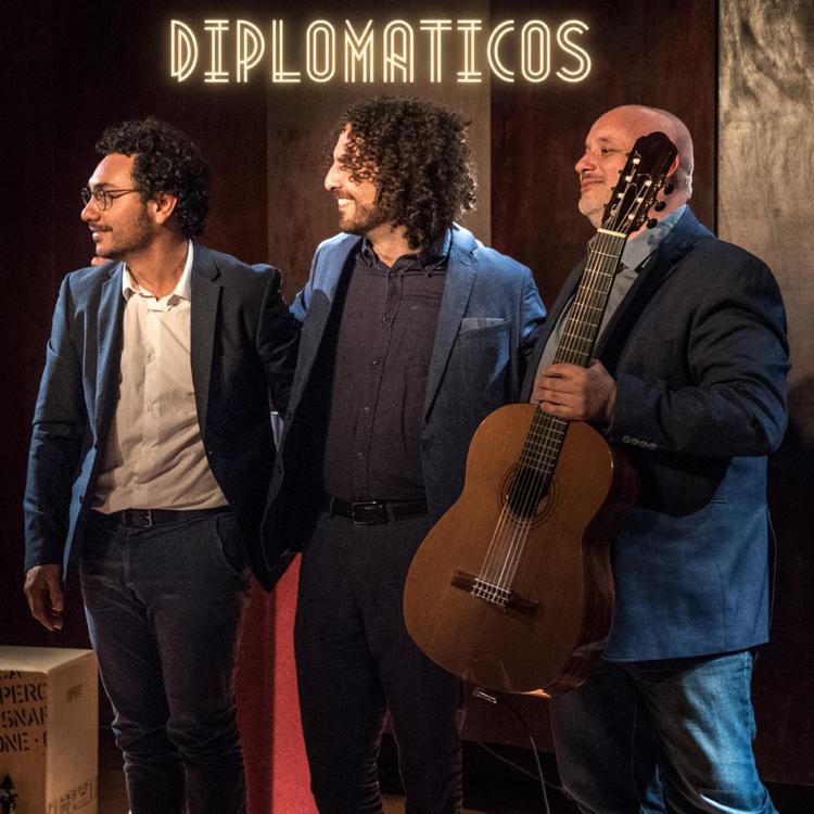 Diplomáticos's avatar image