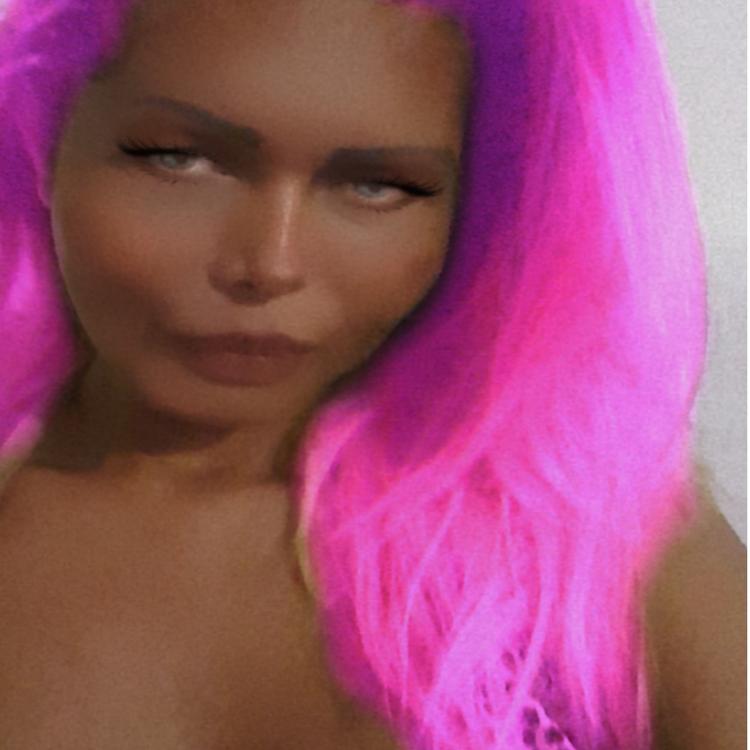 Kellynda's avatar image
