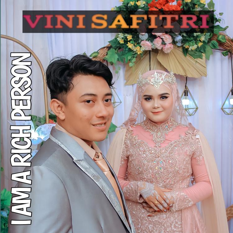 Vini Safitri's avatar image