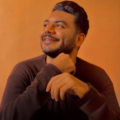 الشاعر محمد عادل's cover