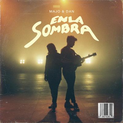 En La Sombra By Majo y Dan's cover