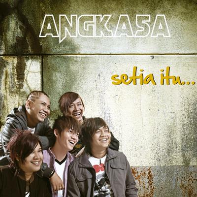 Setia Itu Menyakitkan By Angkasa's cover