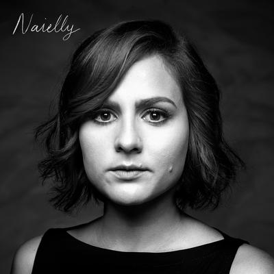 Lápide By Naielly's cover