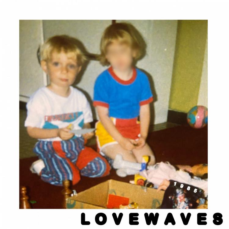 Lovewaves's avatar image