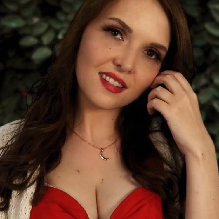 Love, Sofia ASMR's avatar image