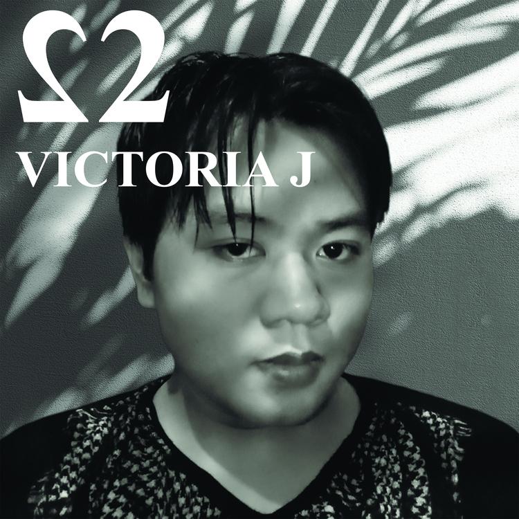 Victoria J's avatar image