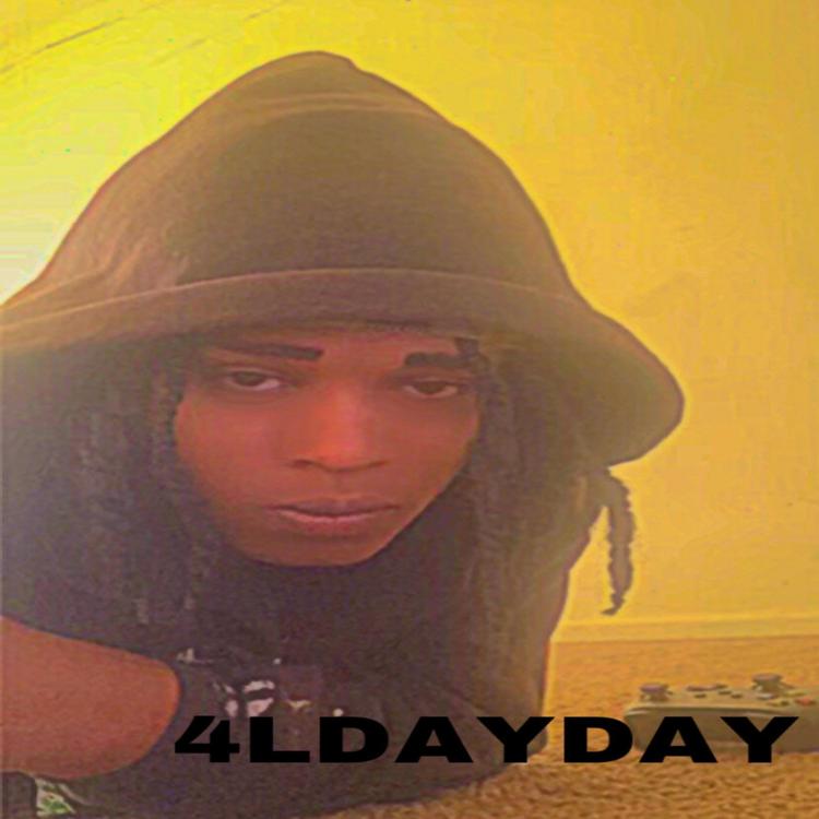 4L DayDay's avatar image