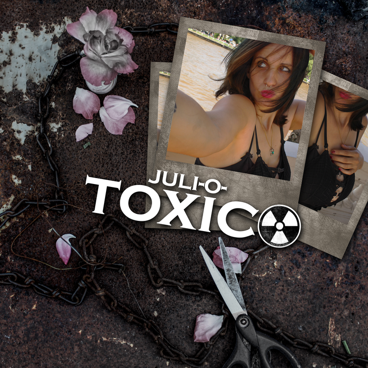 JULI O's avatar image