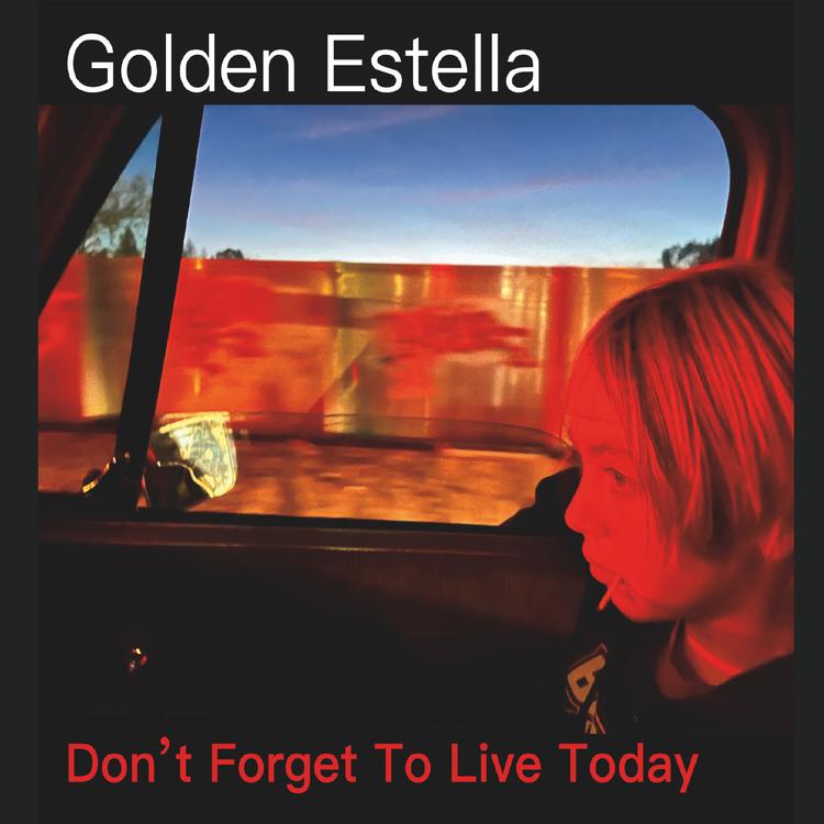 Golden Estella's avatar image