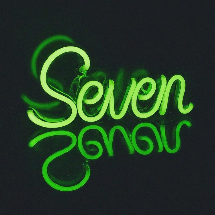 Seven's avatar image