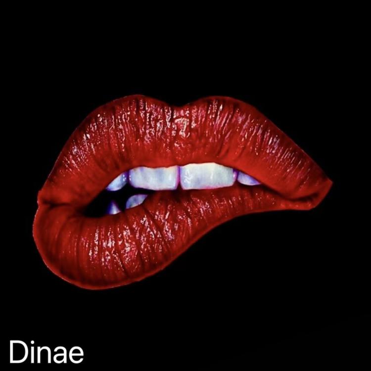 Dinae's avatar image