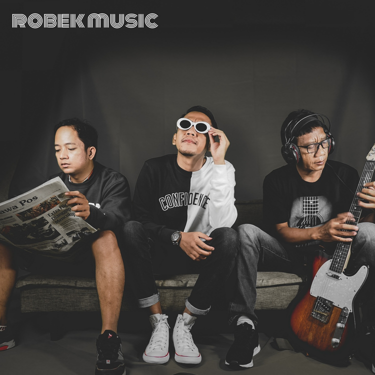 Robek Music's avatar image