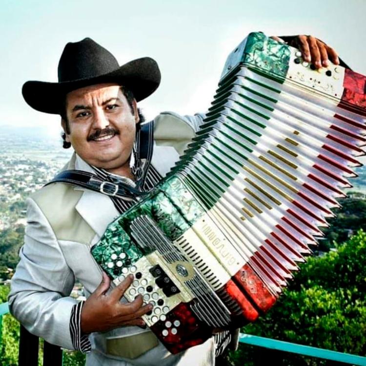 Lonardo Martinez El Leon Del Acordeon's avatar image