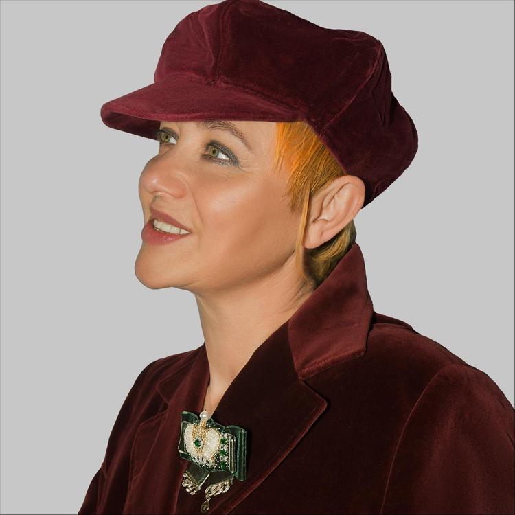 Ellina Graypel's avatar image