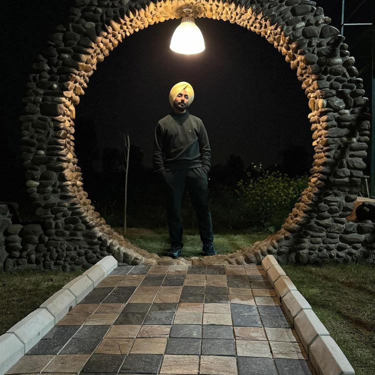 Satinder Sartaaj's avatar image