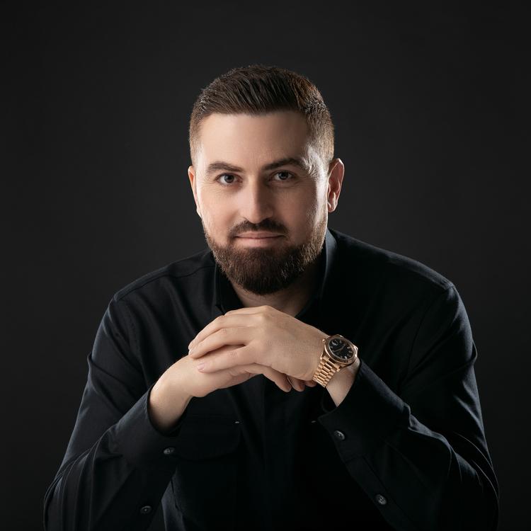 Arman Hovhannisyan's avatar image